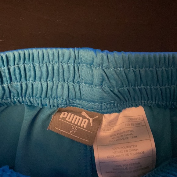Puma shorts size 2T - Picture 3 of 4